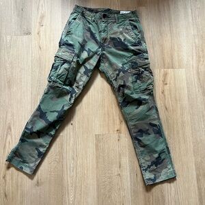 GAP CARGO PANTS